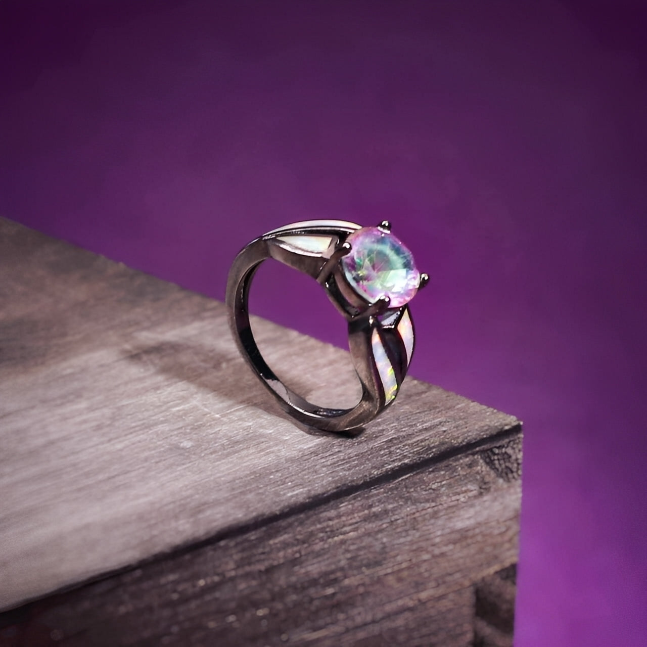 Mirella – Regenbogenring aus Opal und Topas