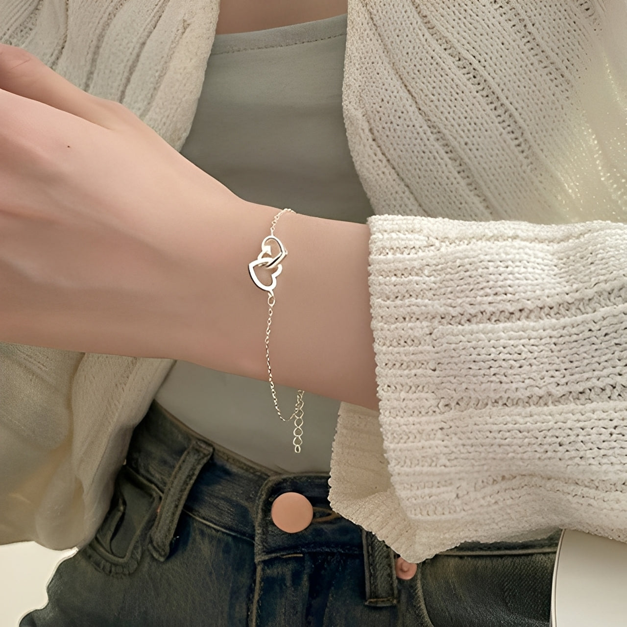 Amara – Amulettarmband mit doppeltem Herz