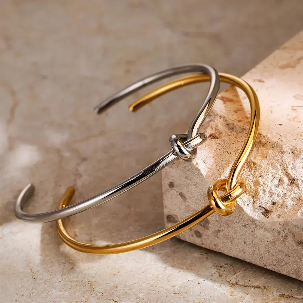 Clea – Klassisches Armband mit Knoten