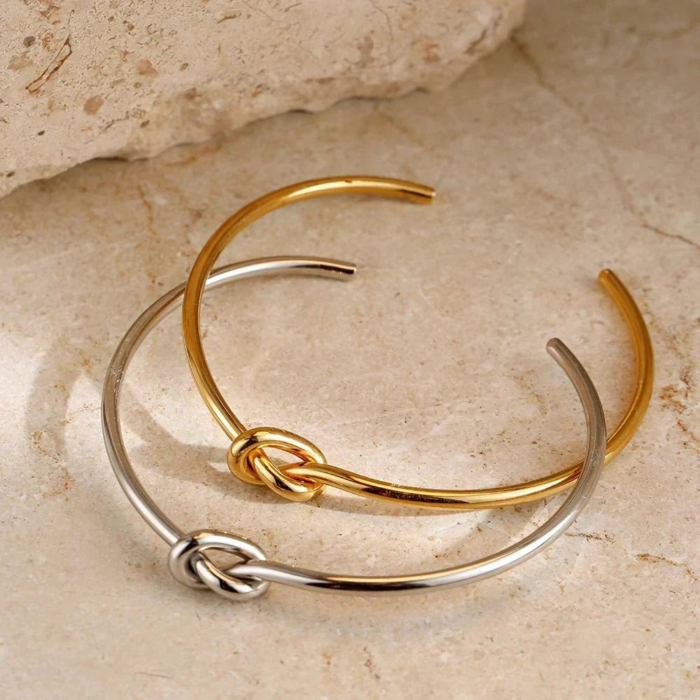 Clea – Klassisches Armband mit Knoten