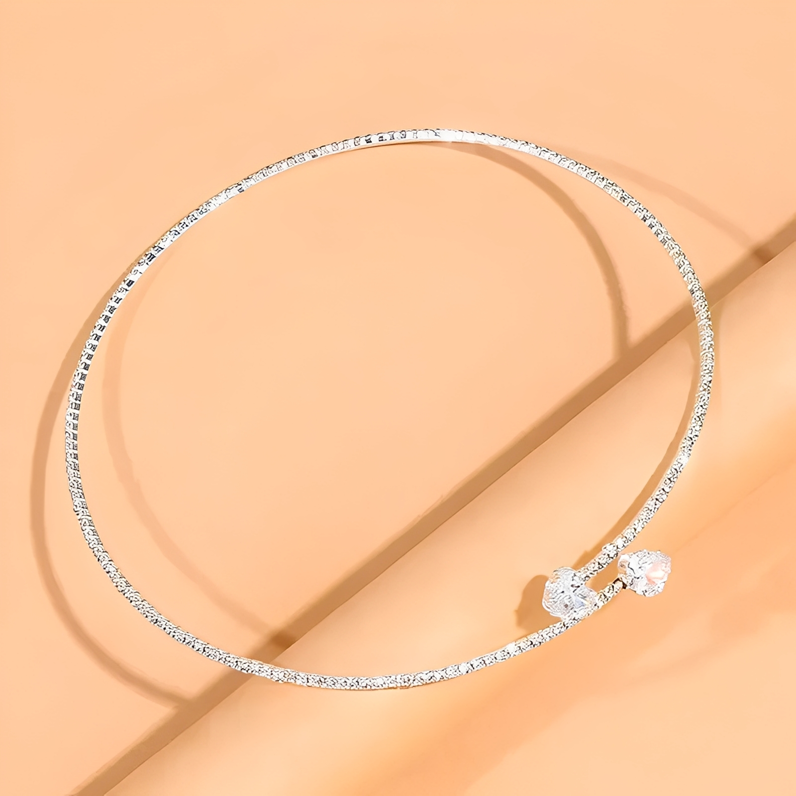 Olli – Offenes Herz-Halsband aus Diamanten