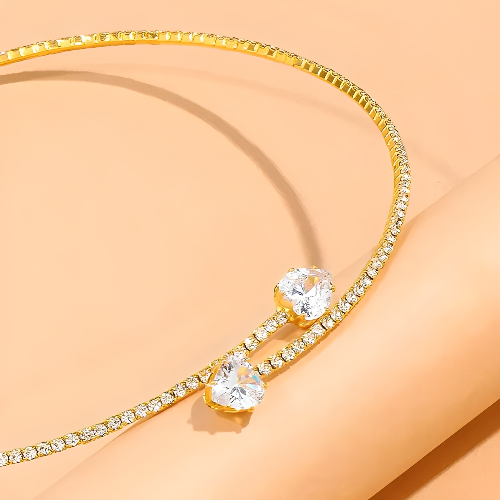 Olli – Offenes Herz-Halsband aus Diamanten