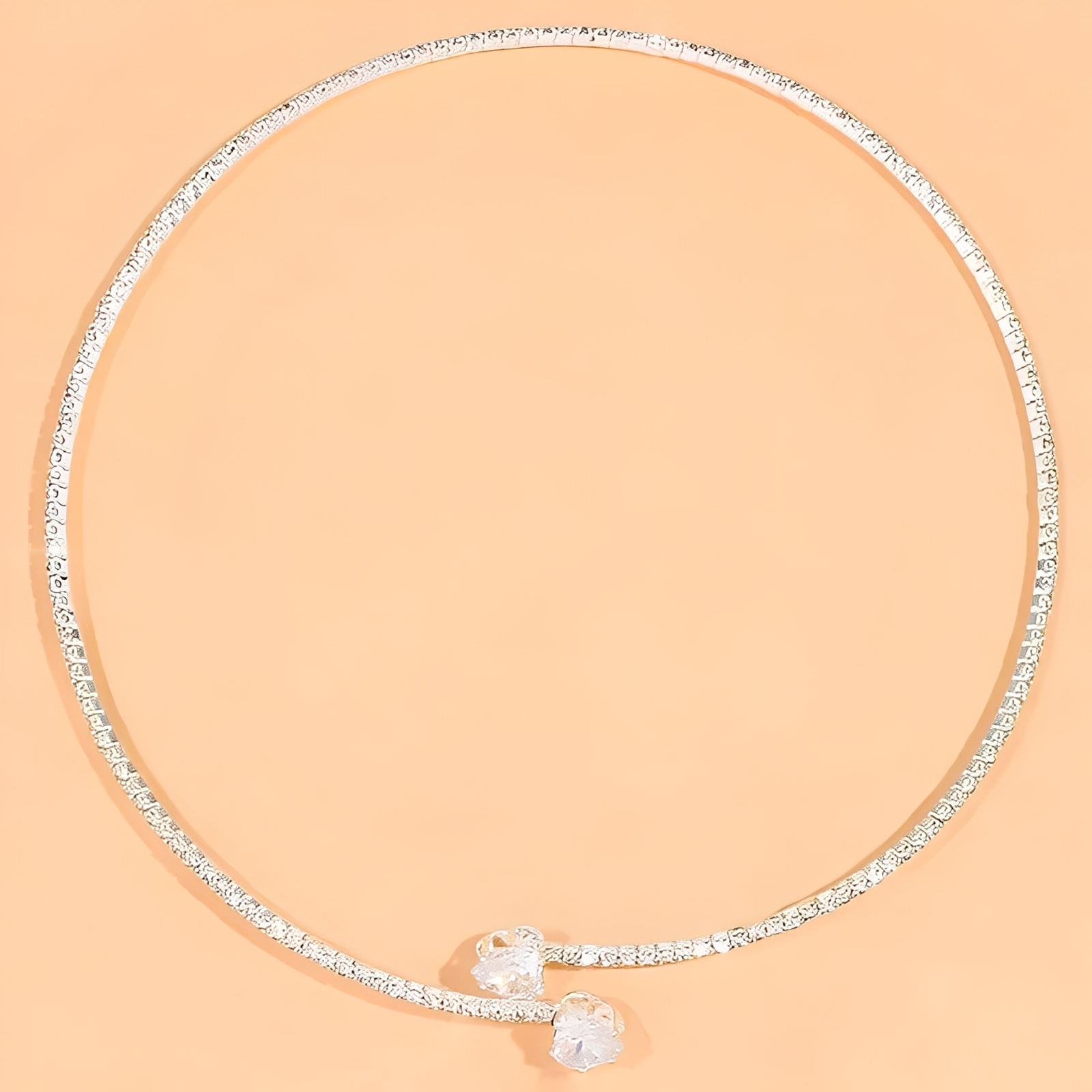 Olli – Offenes Herz-Halsband aus Diamanten