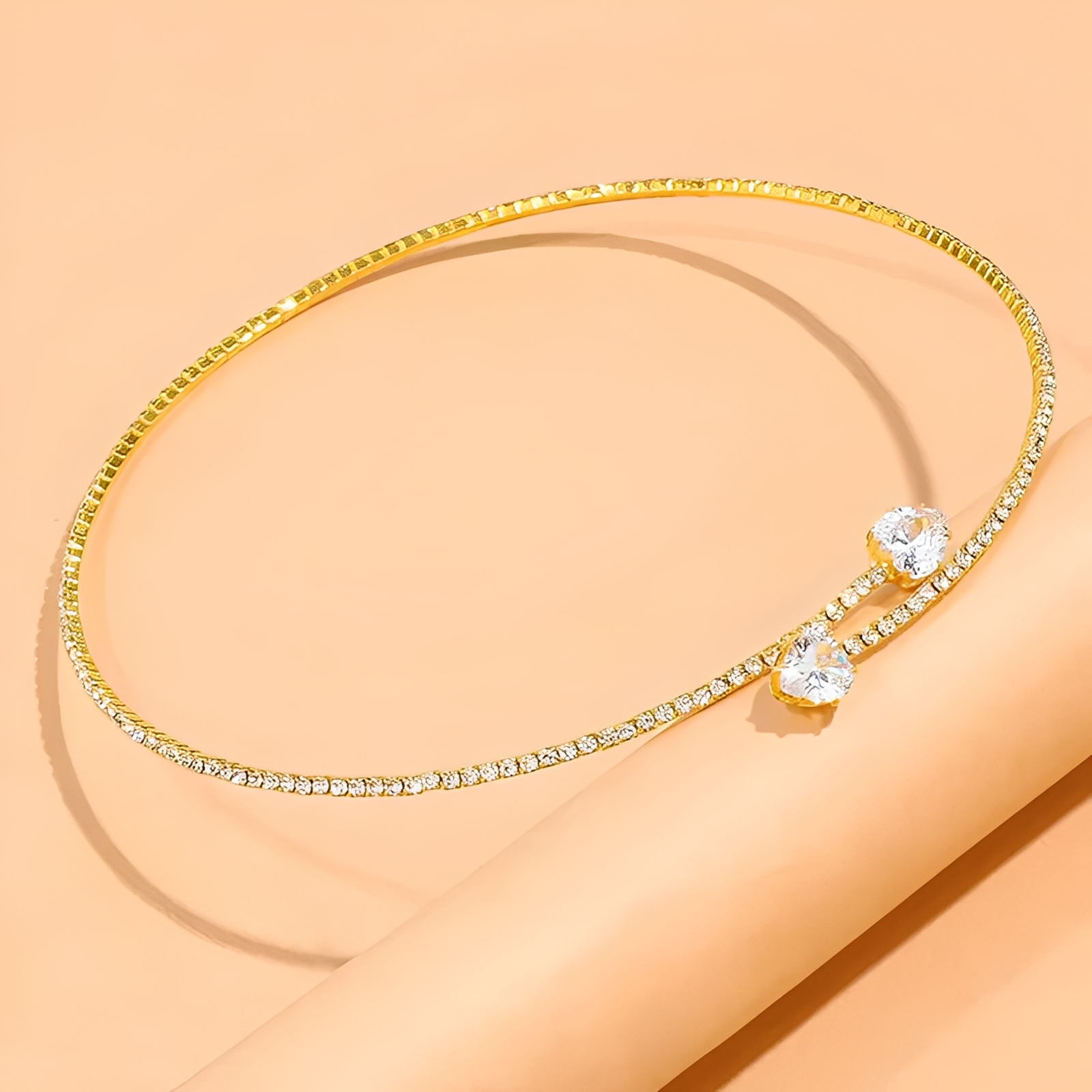 Olli – Offenes Herz-Halsband aus Diamanten