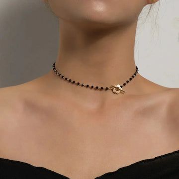 Naya - Blumen Choker Halskette mit Blumenverschluss