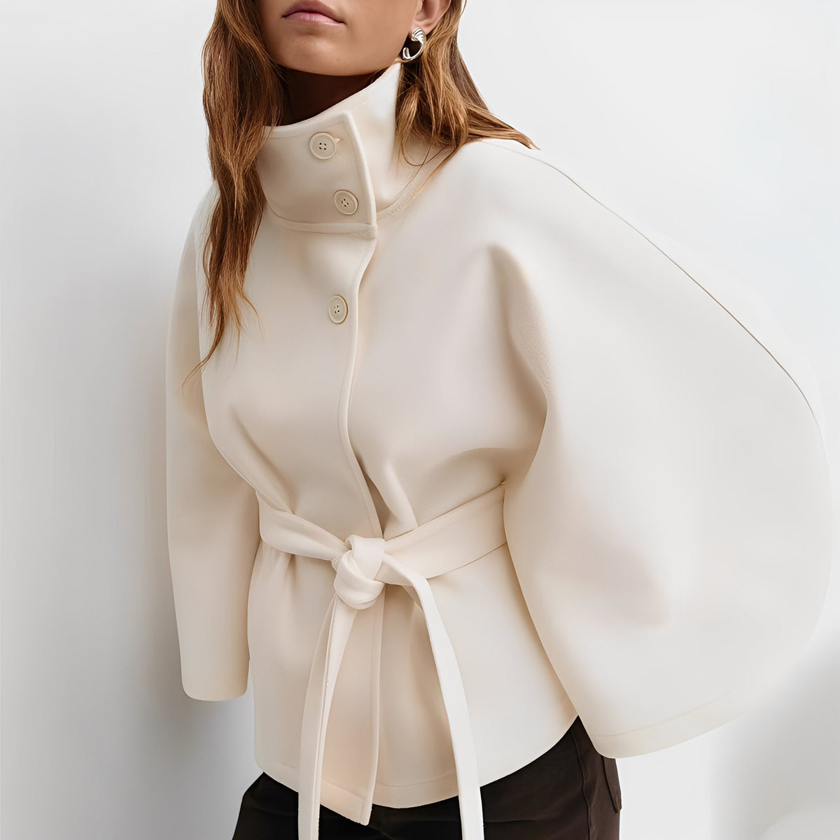 Damen-Übergangsjacke im Cape-Design mit Gürtel, Stehkragen und Knopfverschluss – Lockere Passform