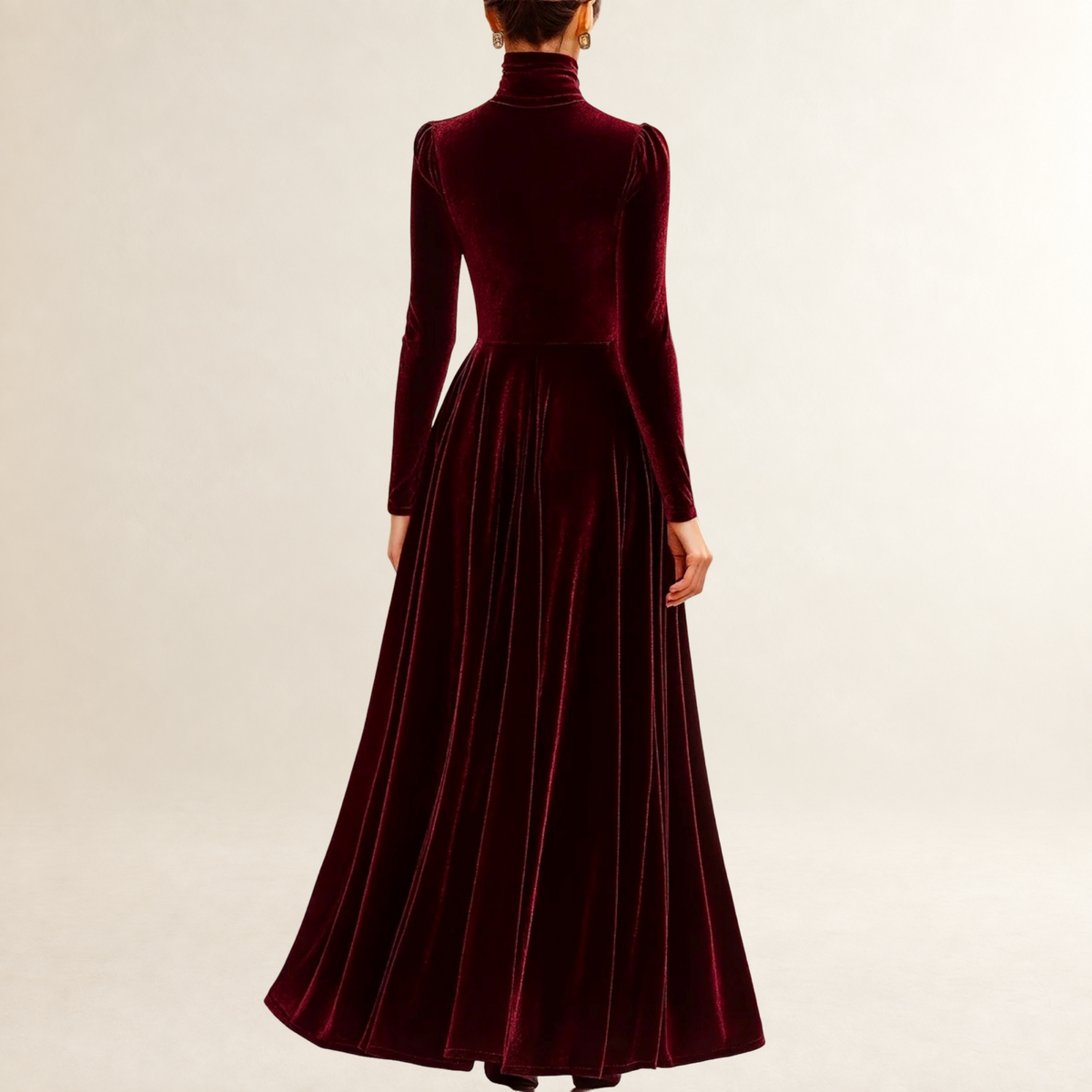 Damen-Maxikleid mit hohem Kragen, eng anliegendem Oberteil und fließendem Rock