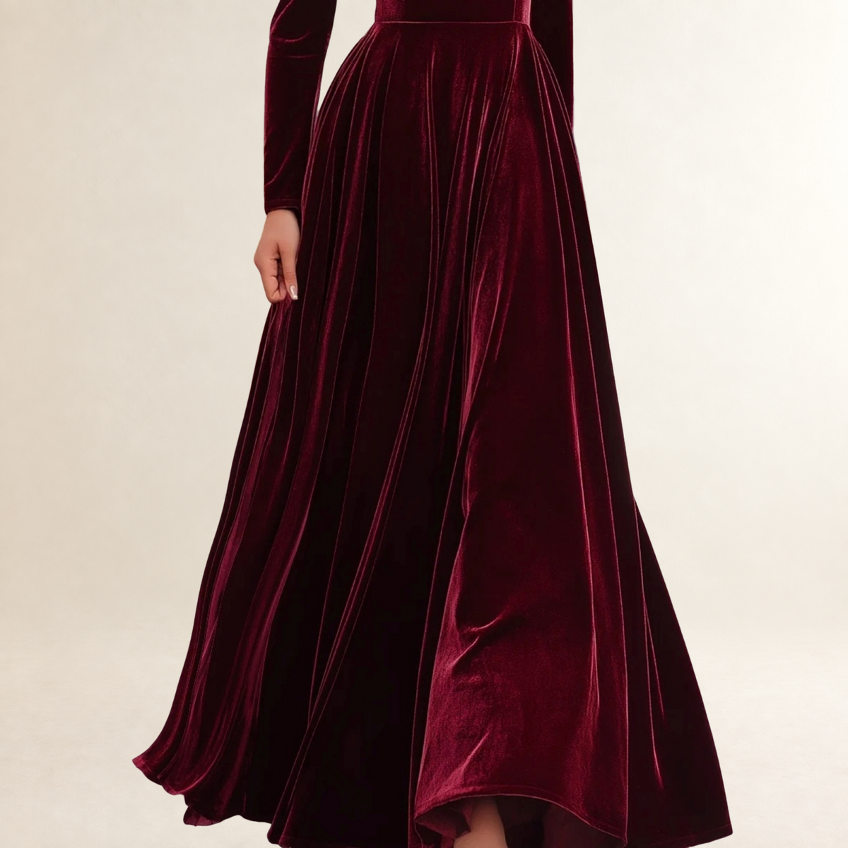 Damen-Maxikleid mit hohem Kragen, eng anliegendem Oberteil und fließendem Rock