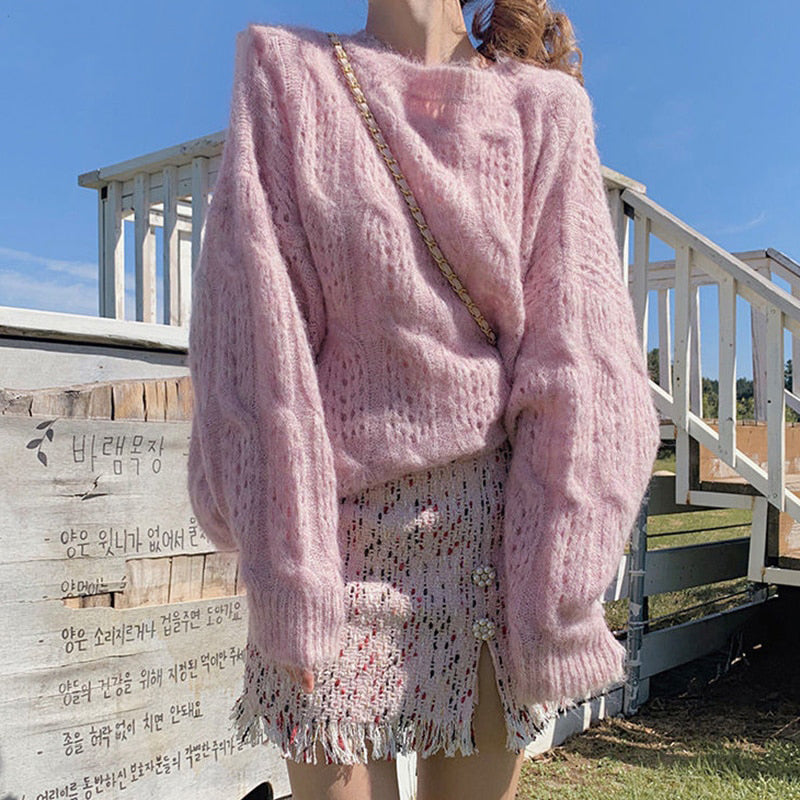 Damen Oversized Pullover mit Langarm und offenen Stickdetails
