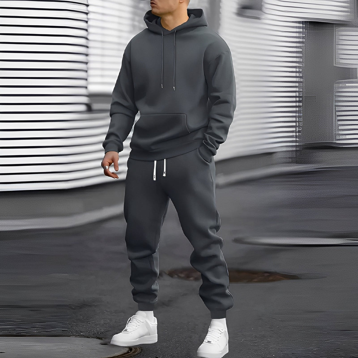 Herren Jogginganzug mit Kapuzenhoodie und Jogpants - Relaxed Fit mit Kängurutasche