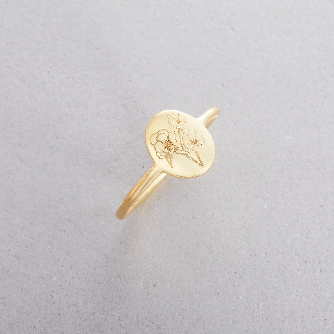 Blumen-Geburtsring - Zarter personalisierter Ring