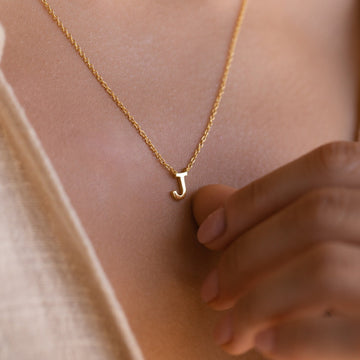 Zartes Halsband mit Initialen - Elegantes Halsband mit Buchstaben