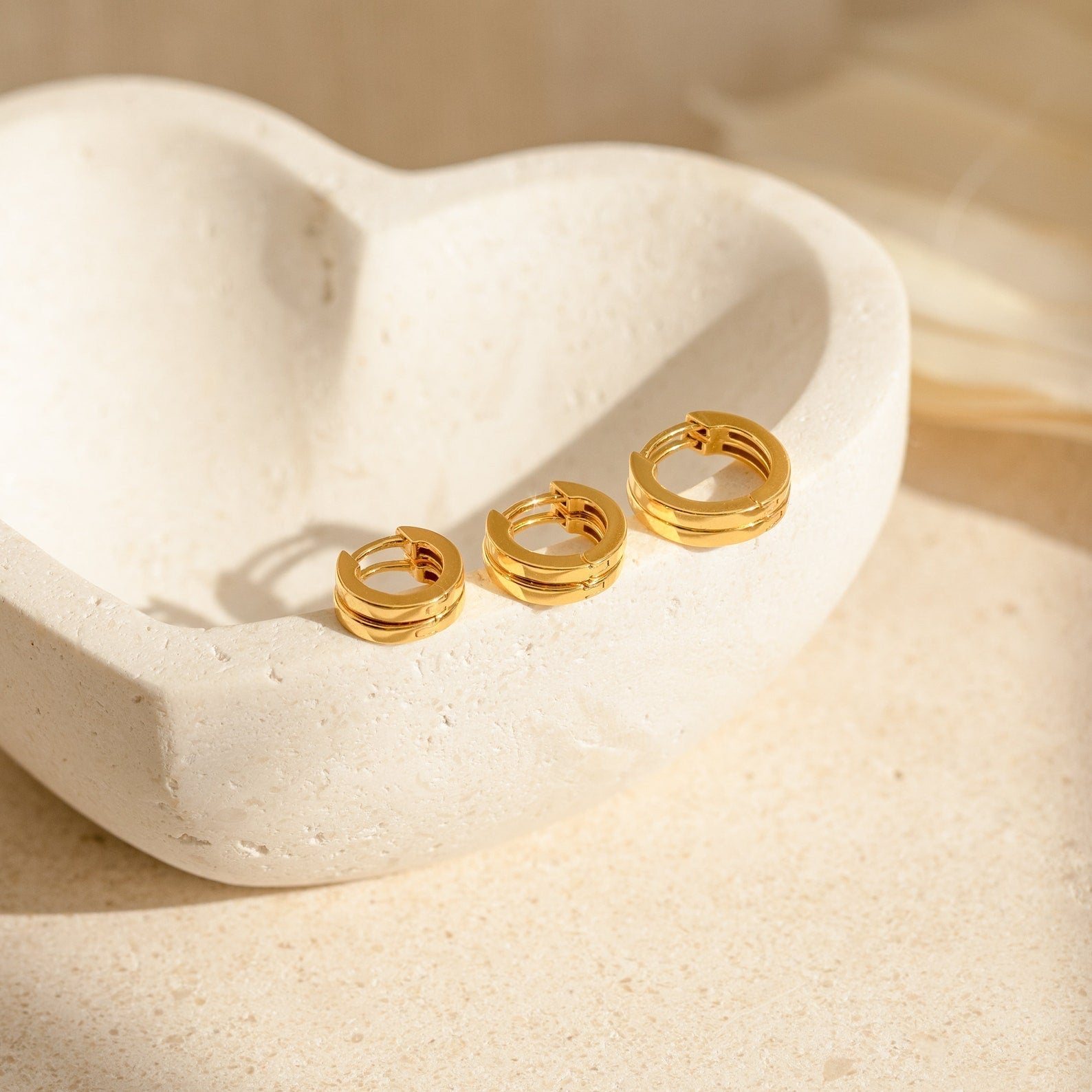 Minimale Huggie-Ringe - Schnallenringe