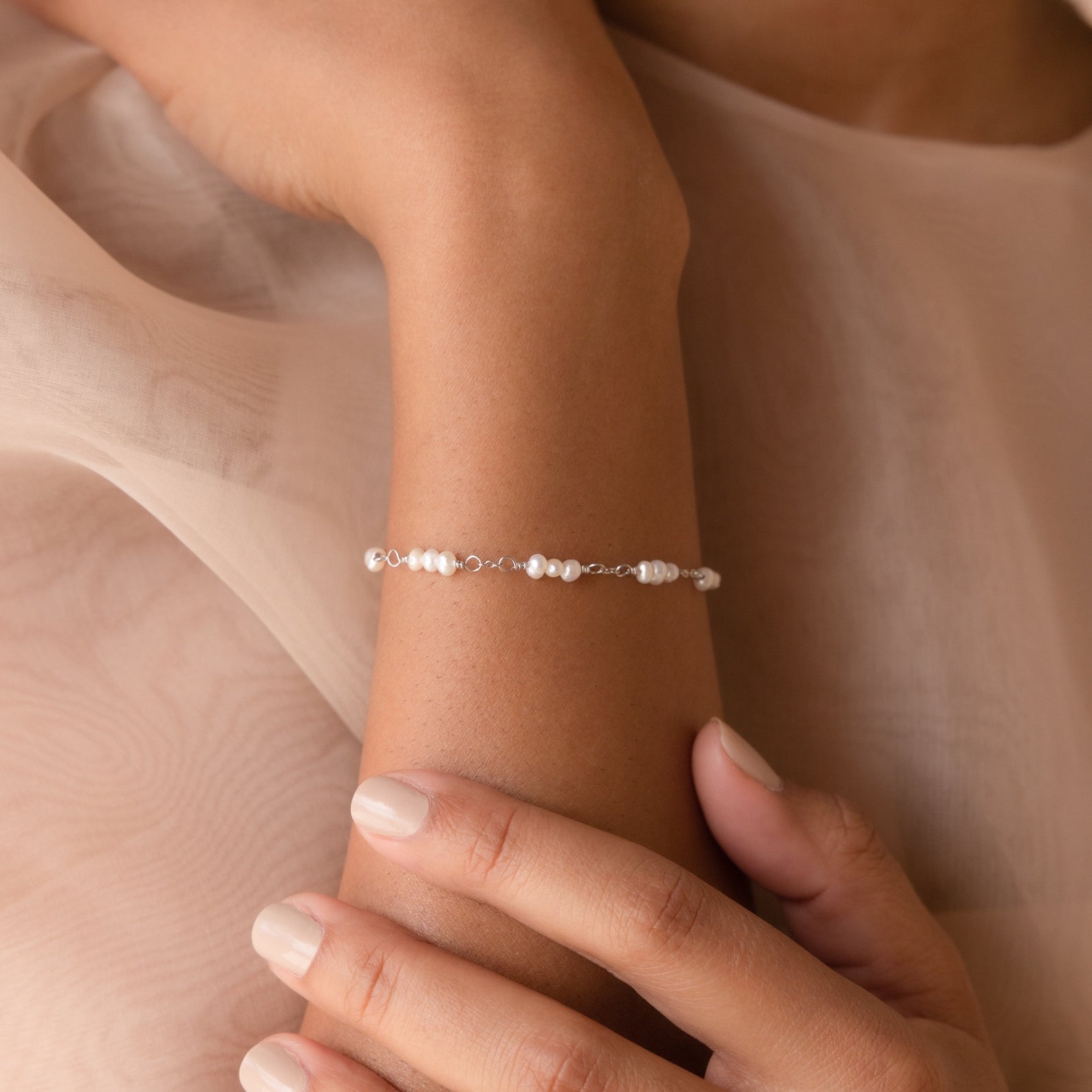 Hailey – Perlenarmband mit Stationen