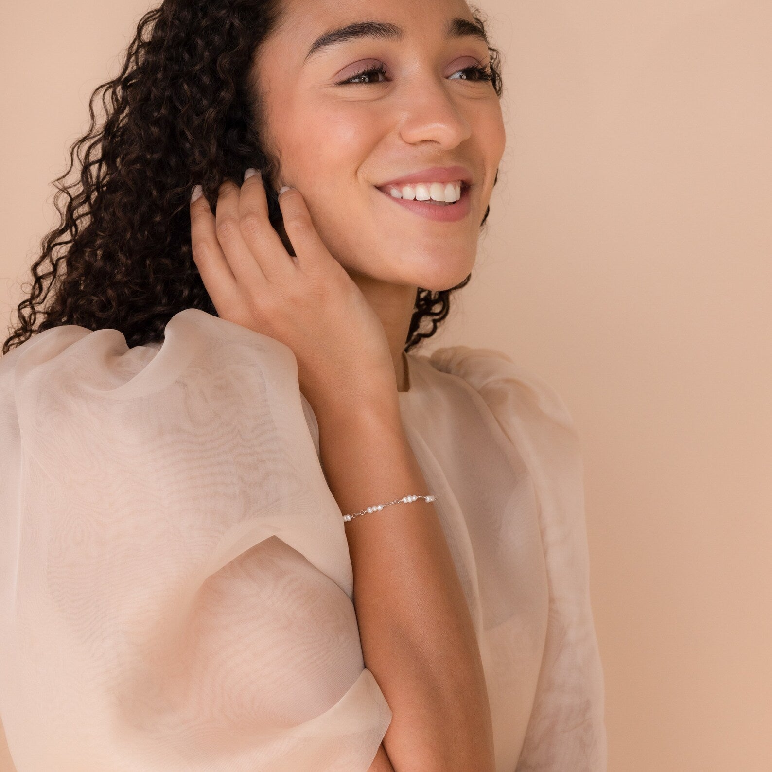 Hailey – Perlenarmband mit Stationen