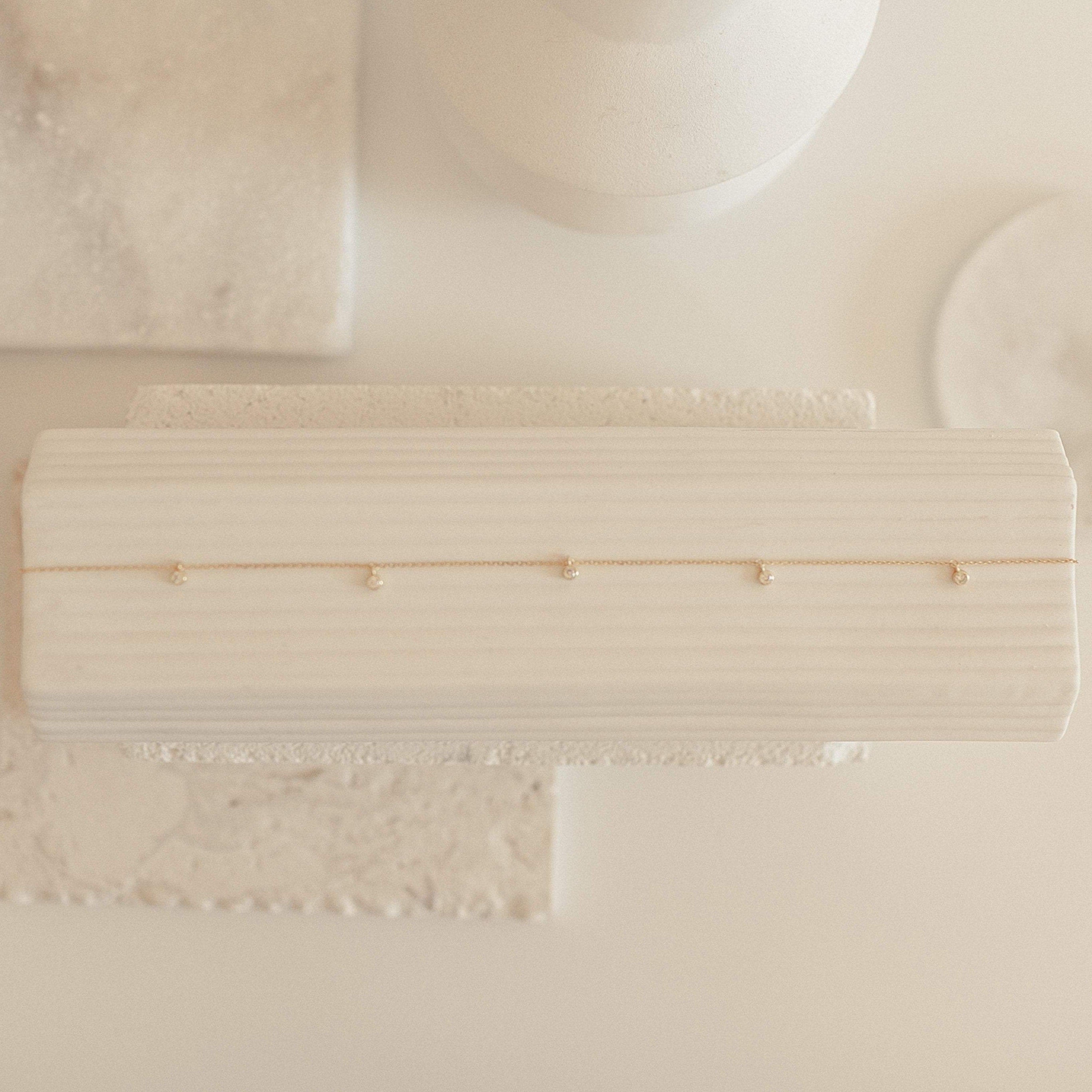 Tilly – Halskette mit Diamantstation