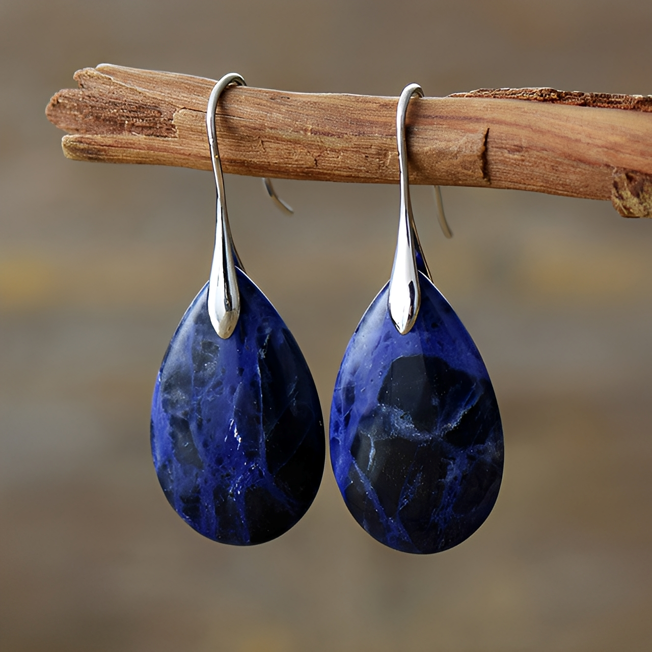 Kris – Vintage Chic Ohrringe mit blauer Stein