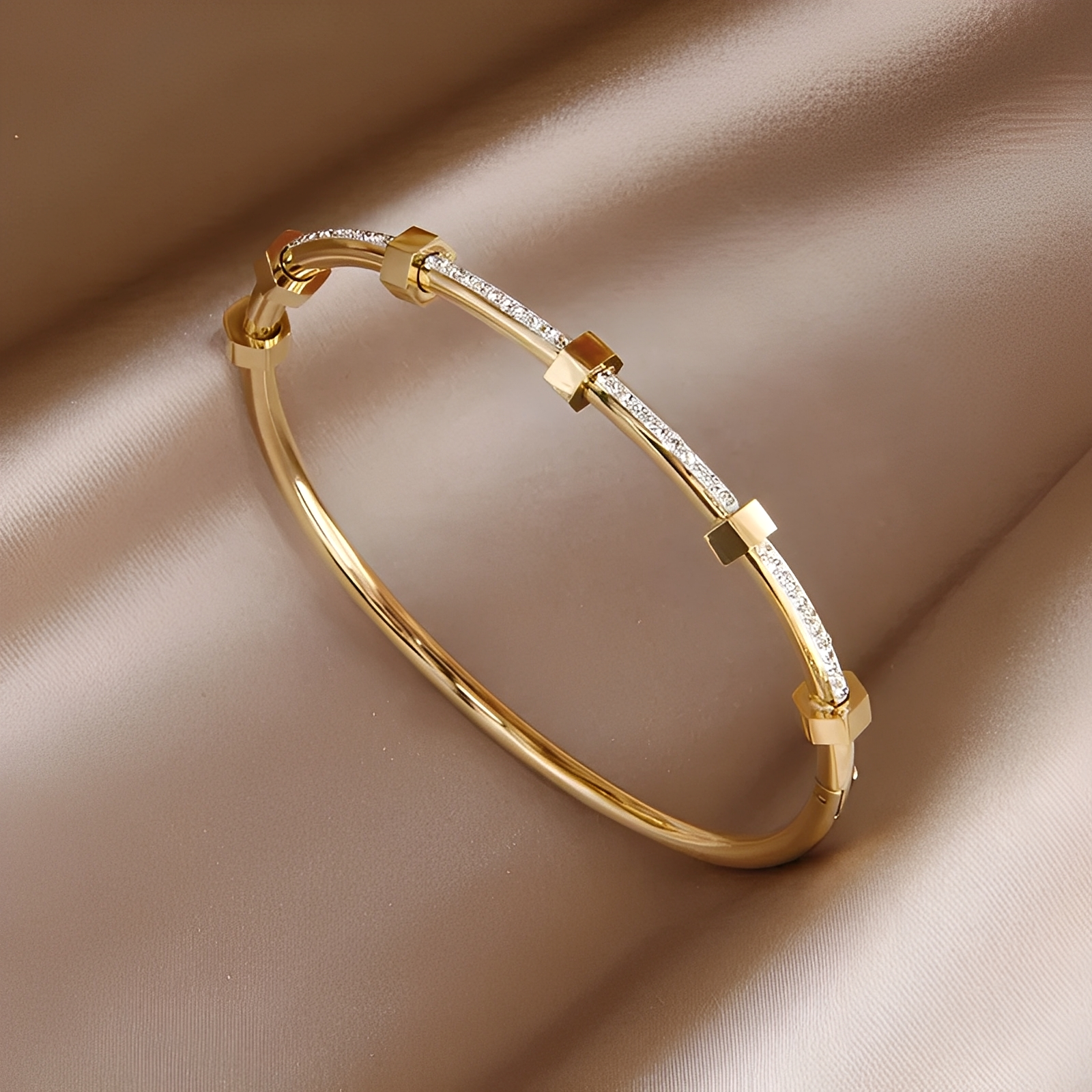 Amy – glänzendes goldenes Armband