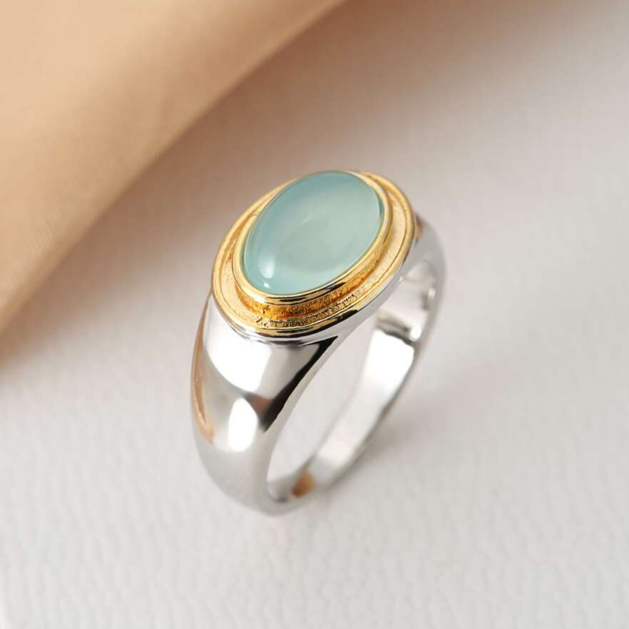 Gabi – Vintage Ring mit grünem Mondstein