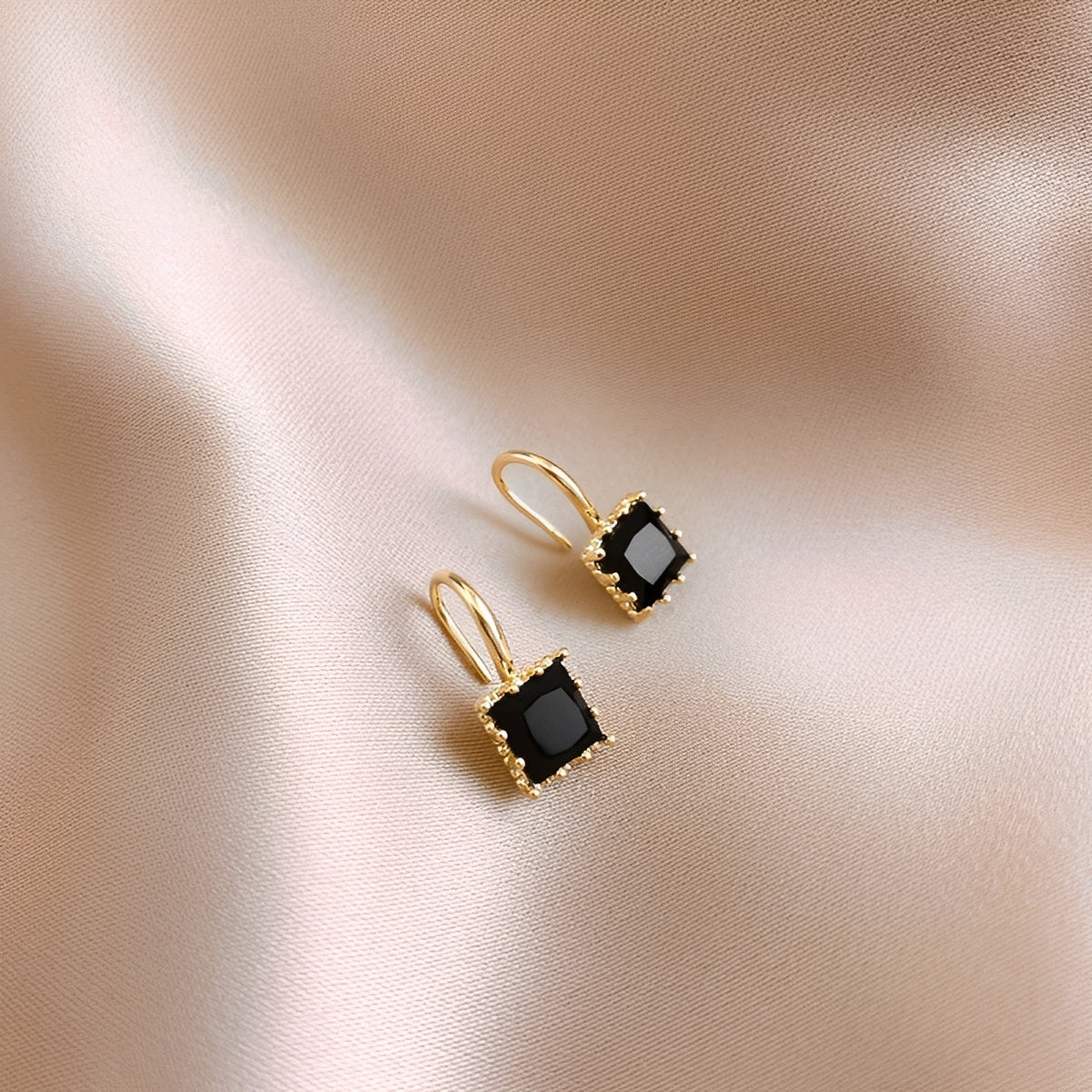 Cameron – Ohrringe aus Gold und Zirkonia