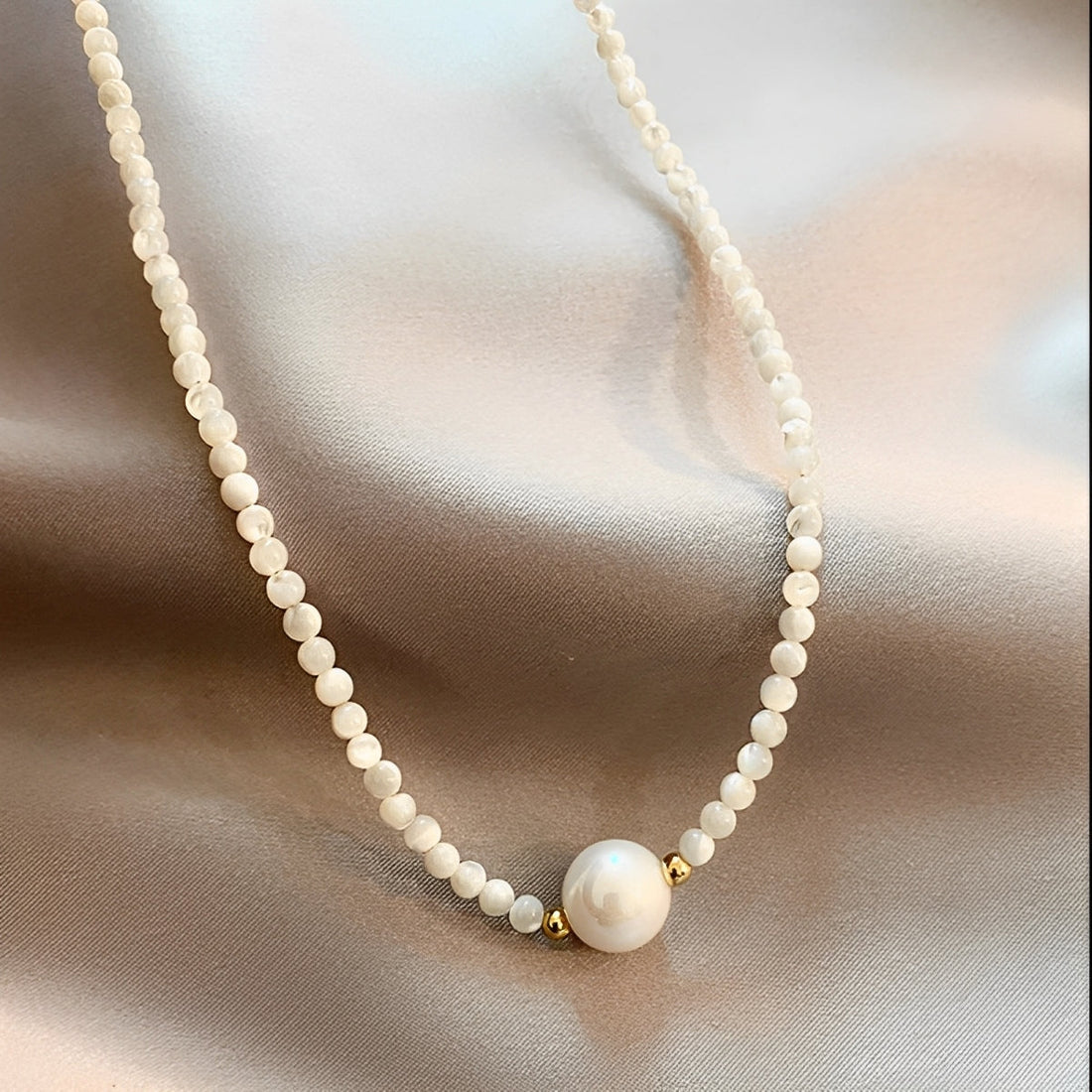Claire – Elegante Perlenkette