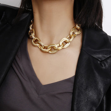 Alessia – Halskette mit dicken goldenen Gliedern