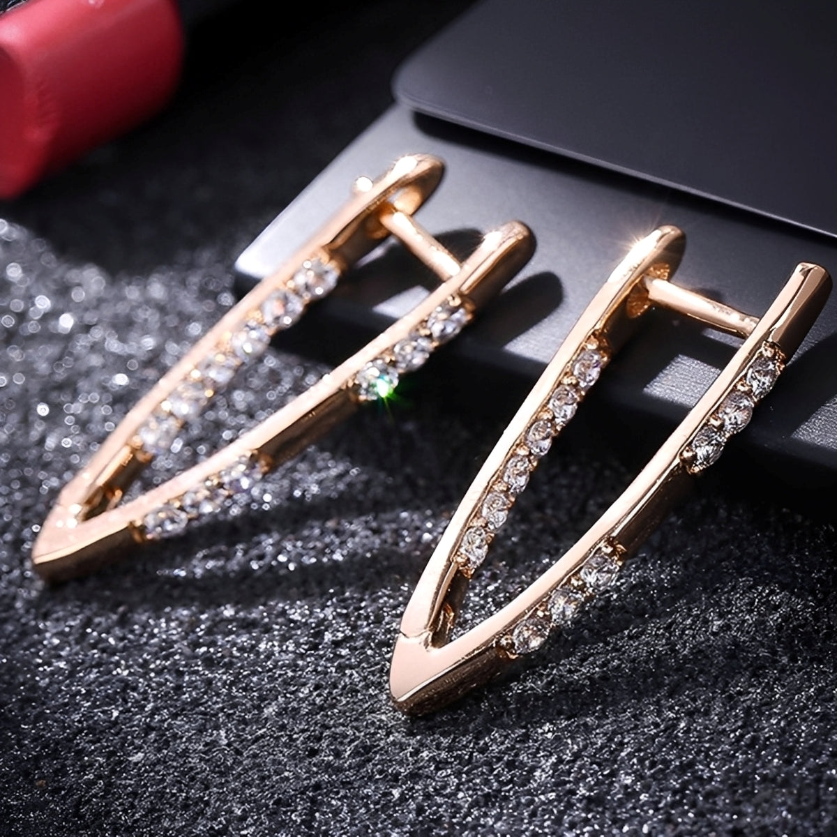 Cleah – Elegante Ohrringe aus goldenem Zirkonia