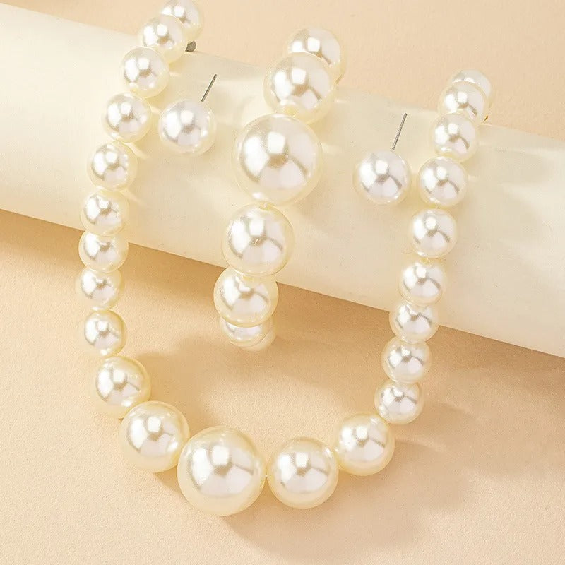 Carla – Vintage-Set aus Ohrringen, Armband und Halskette