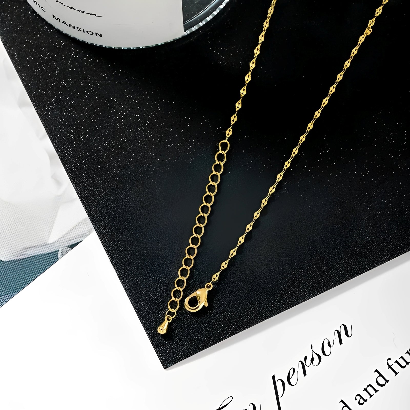 Zeinab – Elegante minimalistische Halskette