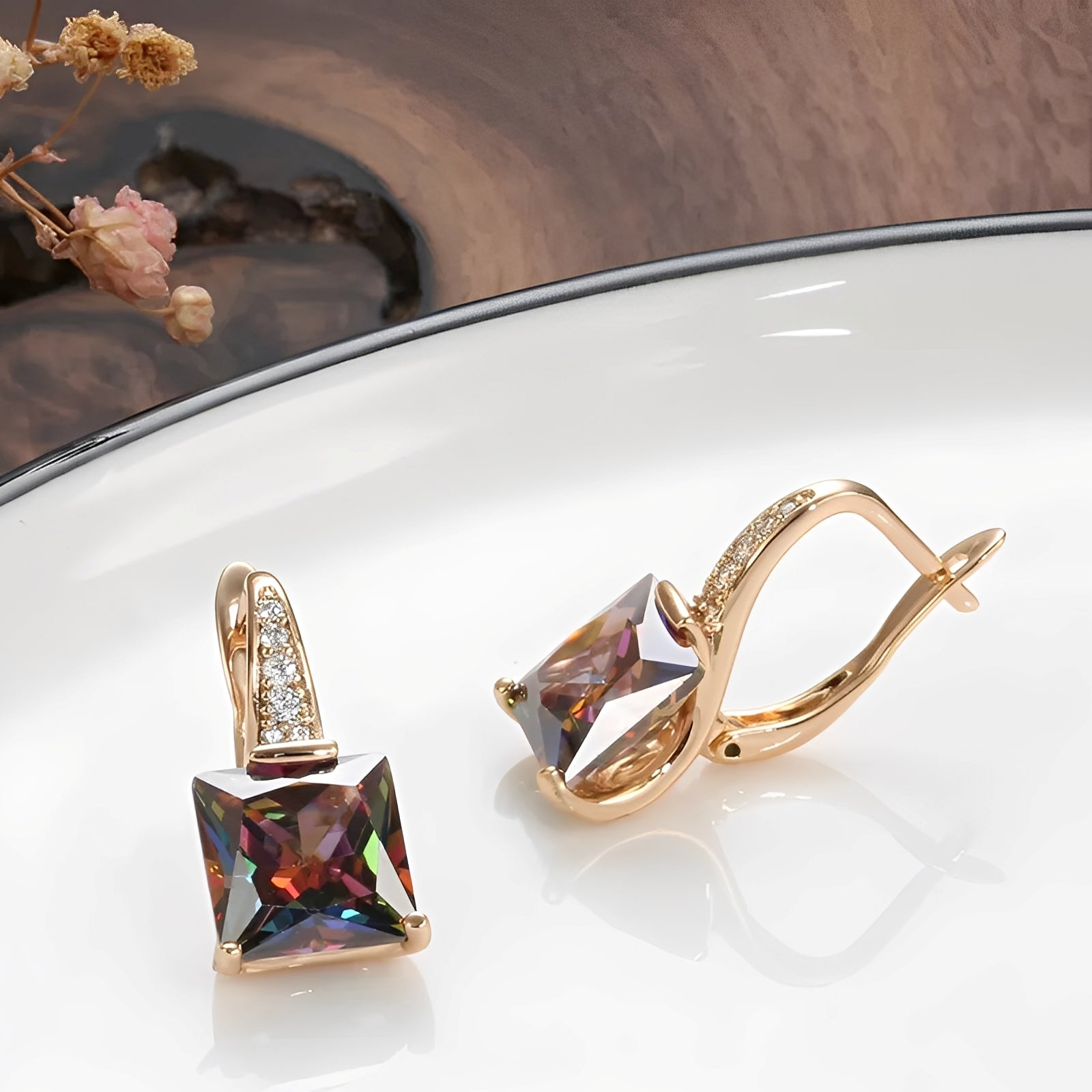 Celina – Goldcreolen mit bunten Zirkonias