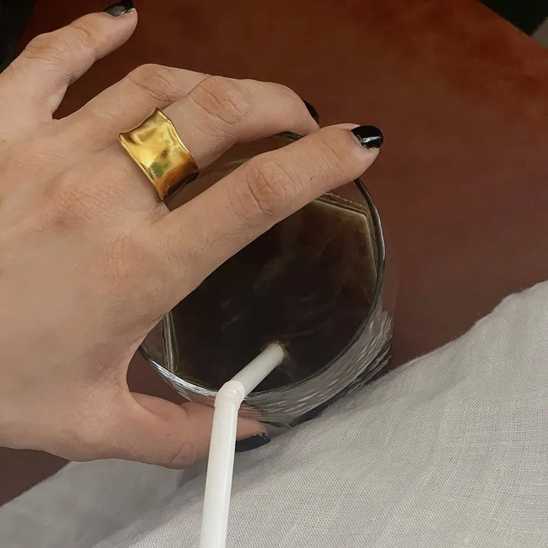 Louna – unregelmäßige goldene und silberne Boho-Ringe