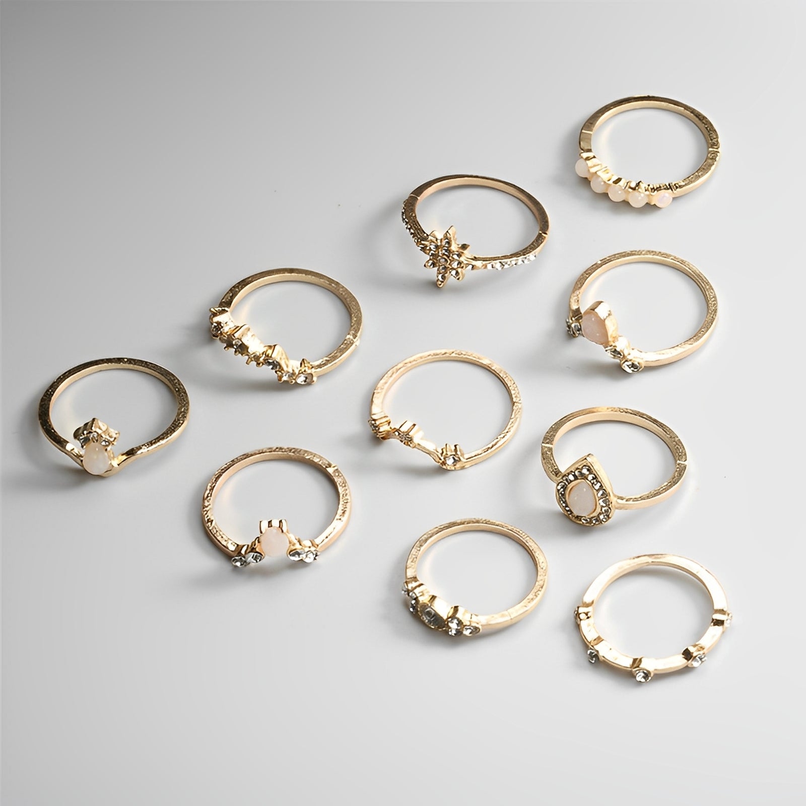 Noémie – Premium Set von 8 bis 12 einzigartigen Ringen