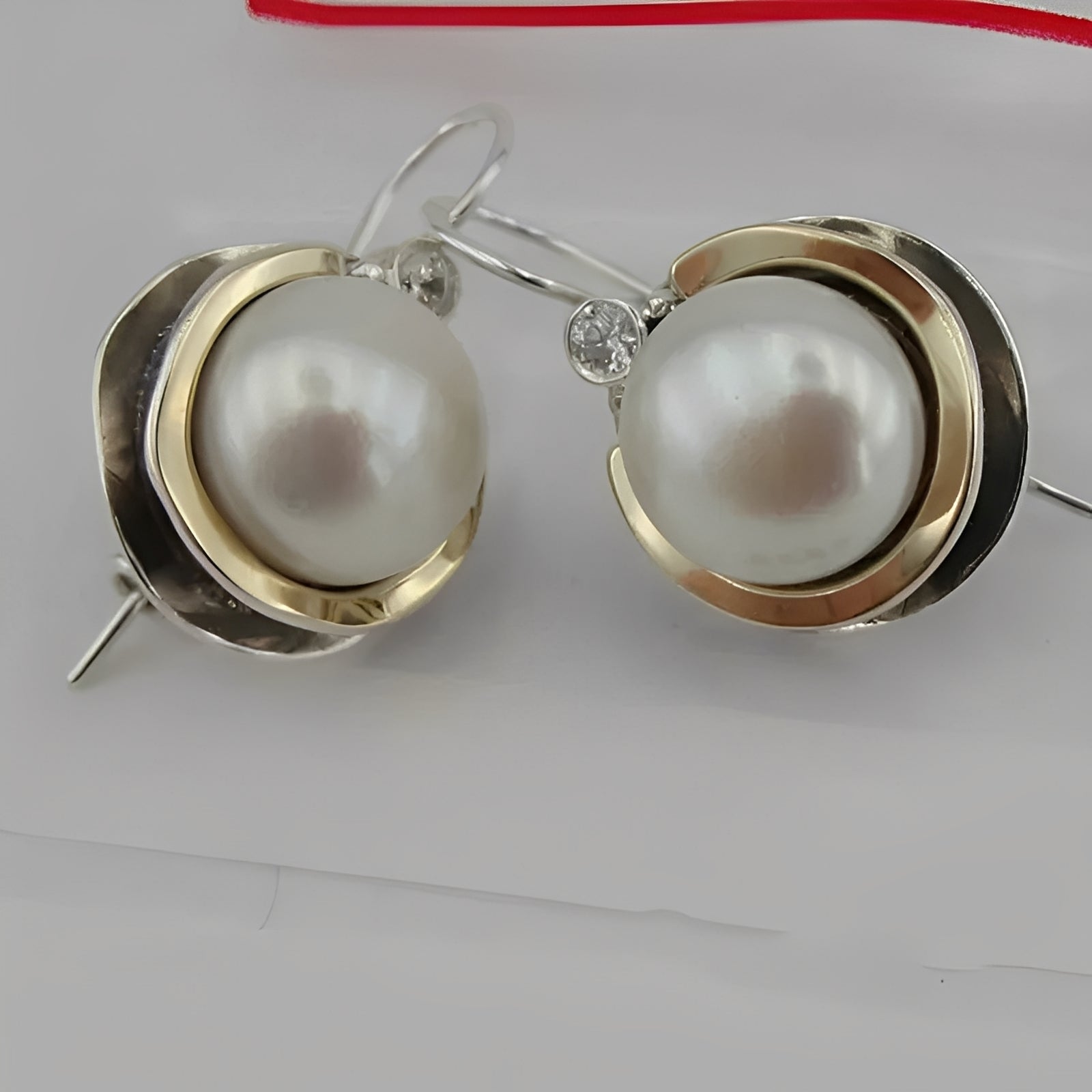 Helena – Vintage-Ohrringe mit runden Perlen