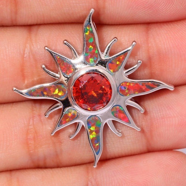 Yani – Halskette mit Sonnenstrahlen-Anhänger aus Feueropal und Granat