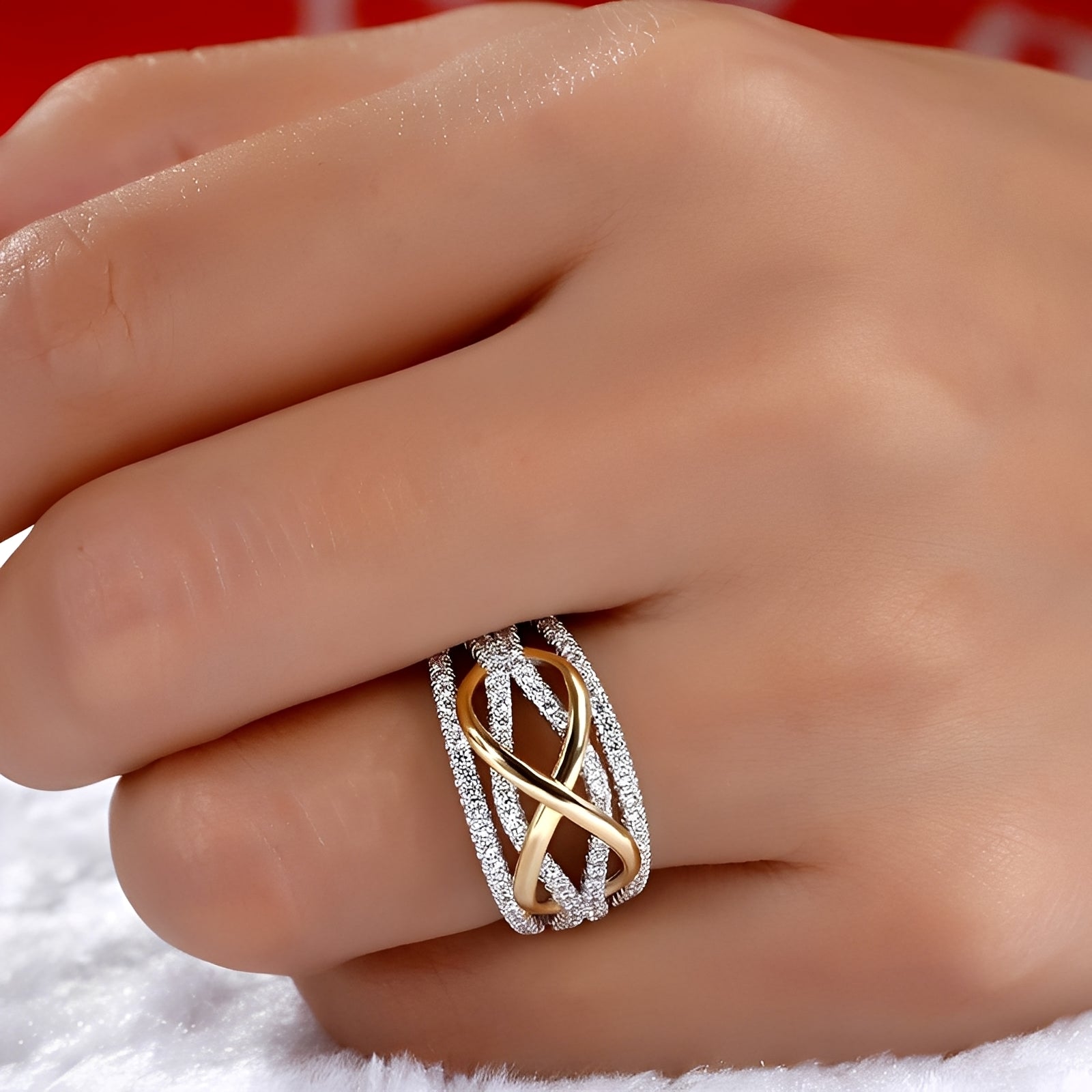Inaya – Eleganter Unendlichkeitssymbolring für Frauen