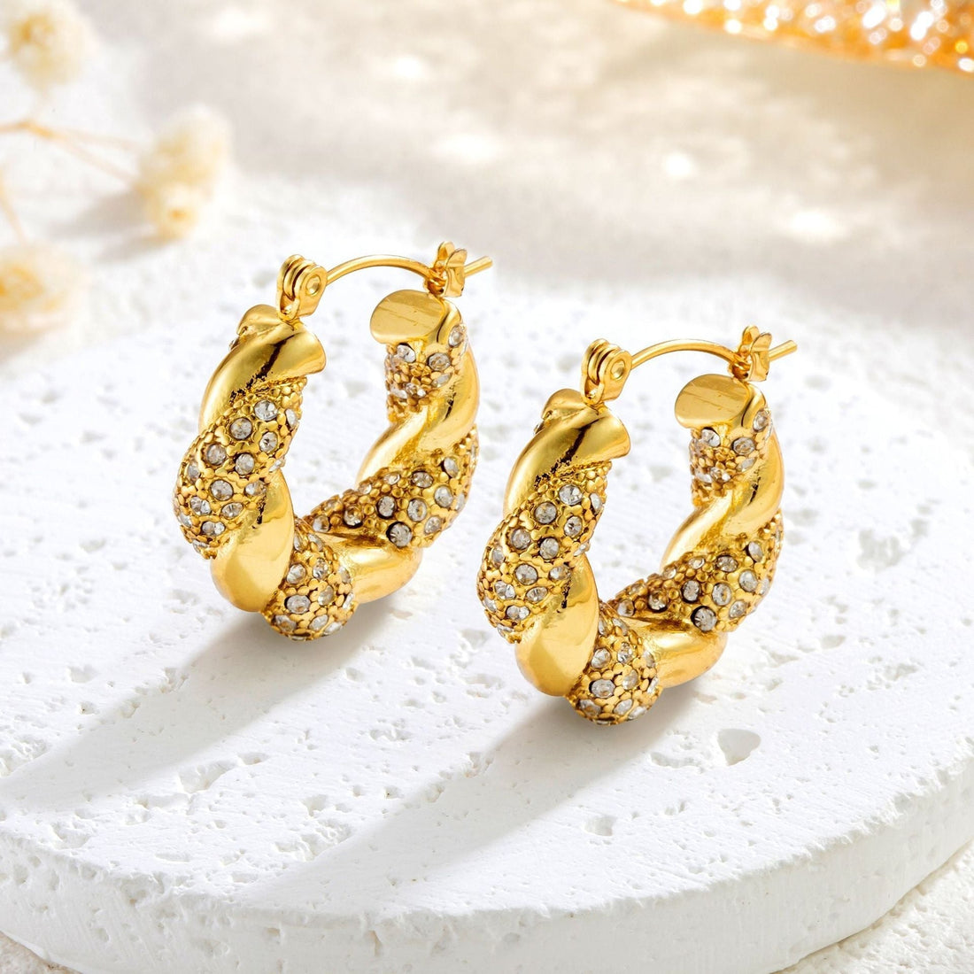 Alix – U-Twist-Ohrringe in Gold
