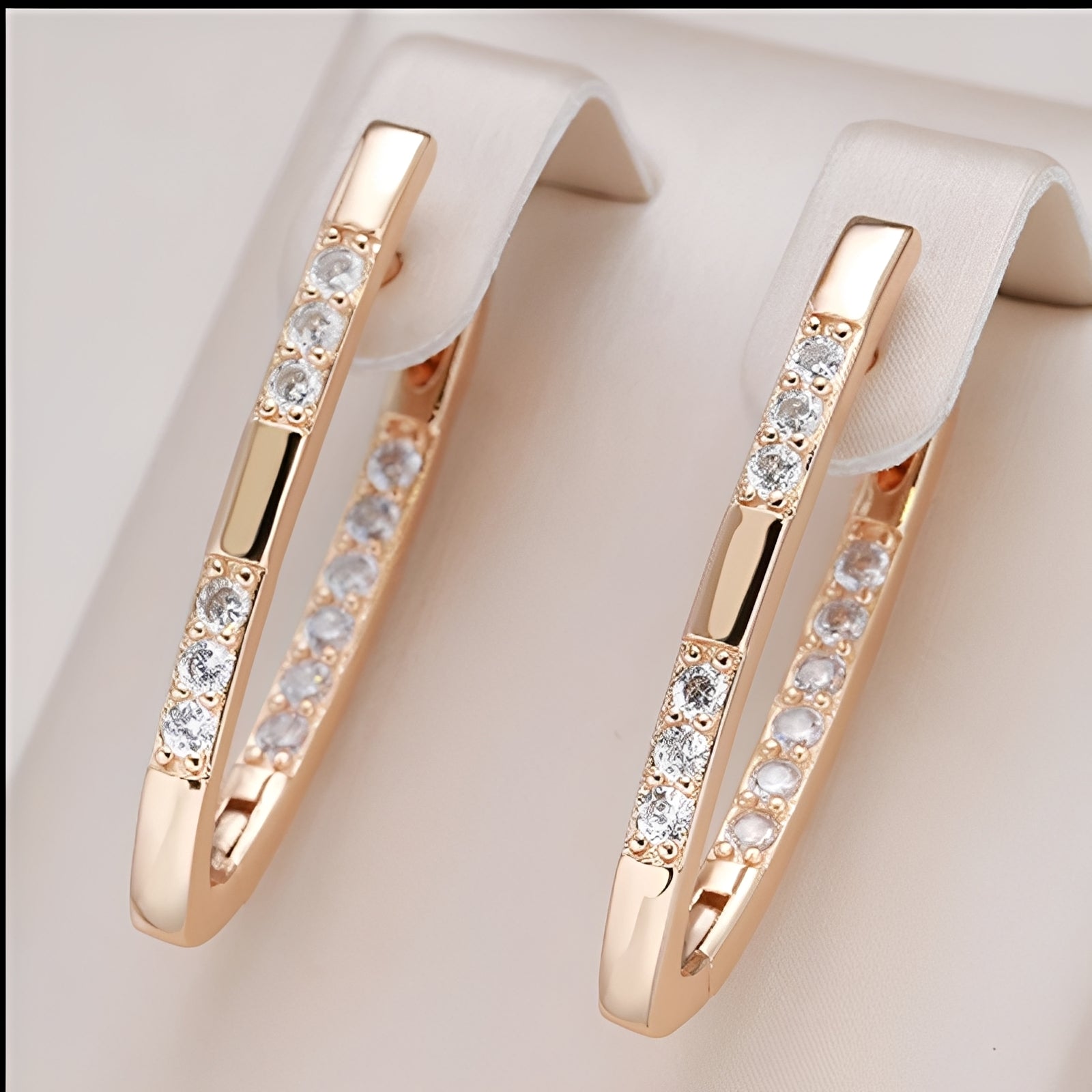 Cleah – Elegante Ohrringe aus goldenem Zirkonia