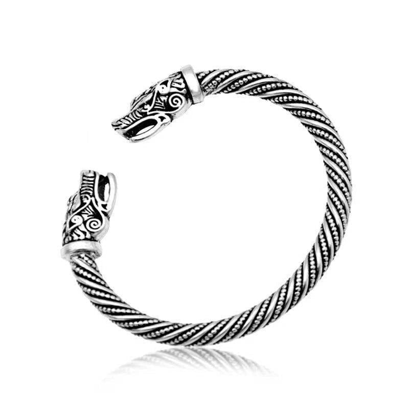 Ragnar – Wikingerarmband im antiken Silberlook für Männer