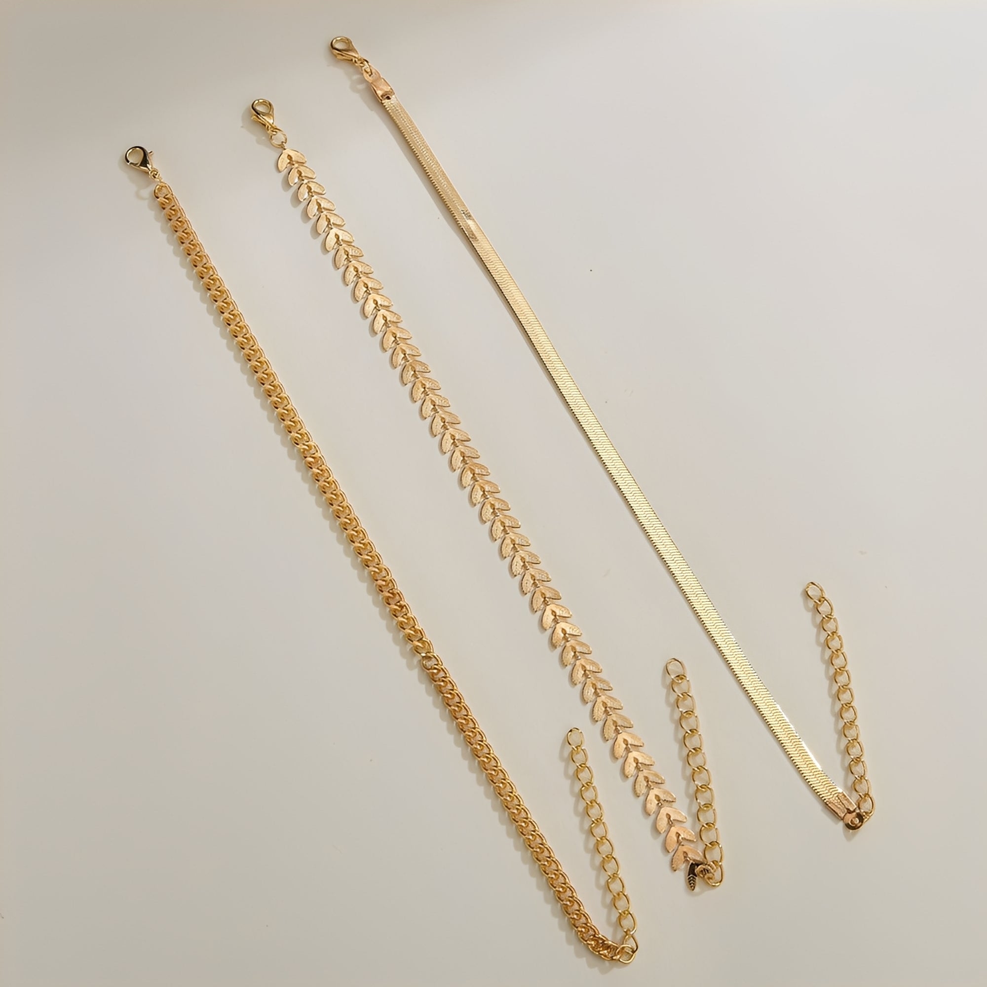 Odelia – Elegantes goldenes Fußkettchen