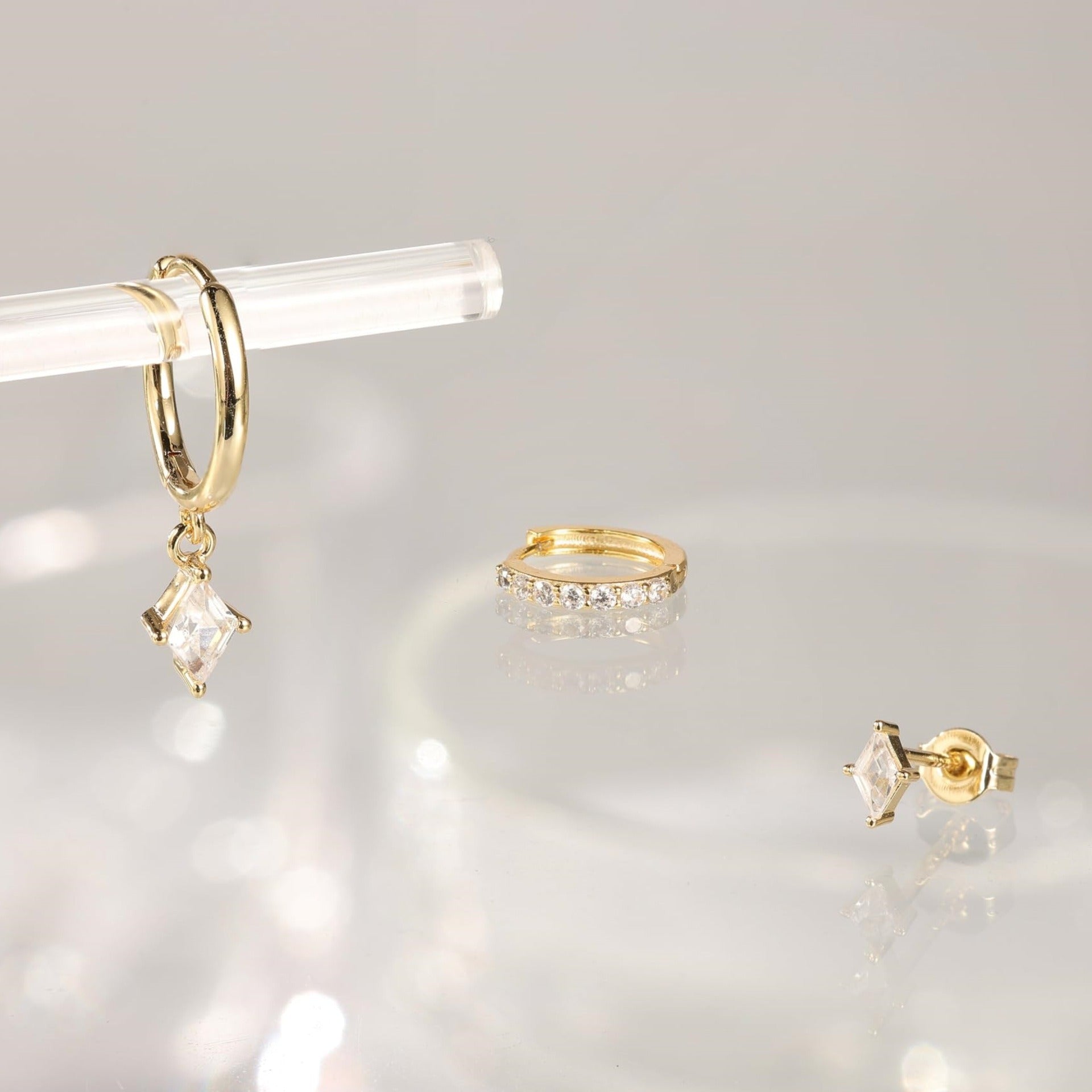 Azaria – Ohrring-Set mit Diamantanhänger
