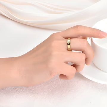 Nova – Goldring mit funkelnden Sternen