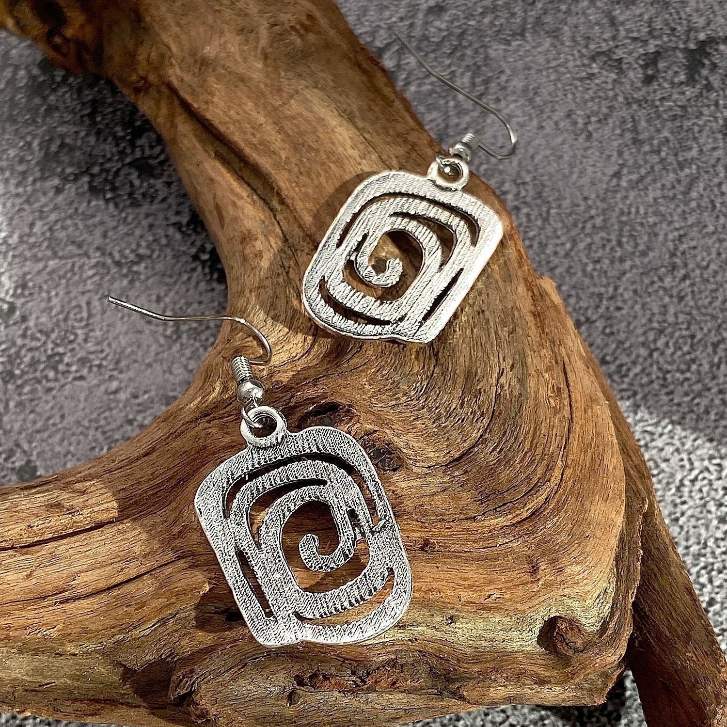Eva – Retro-Spiralohrringe in Silber