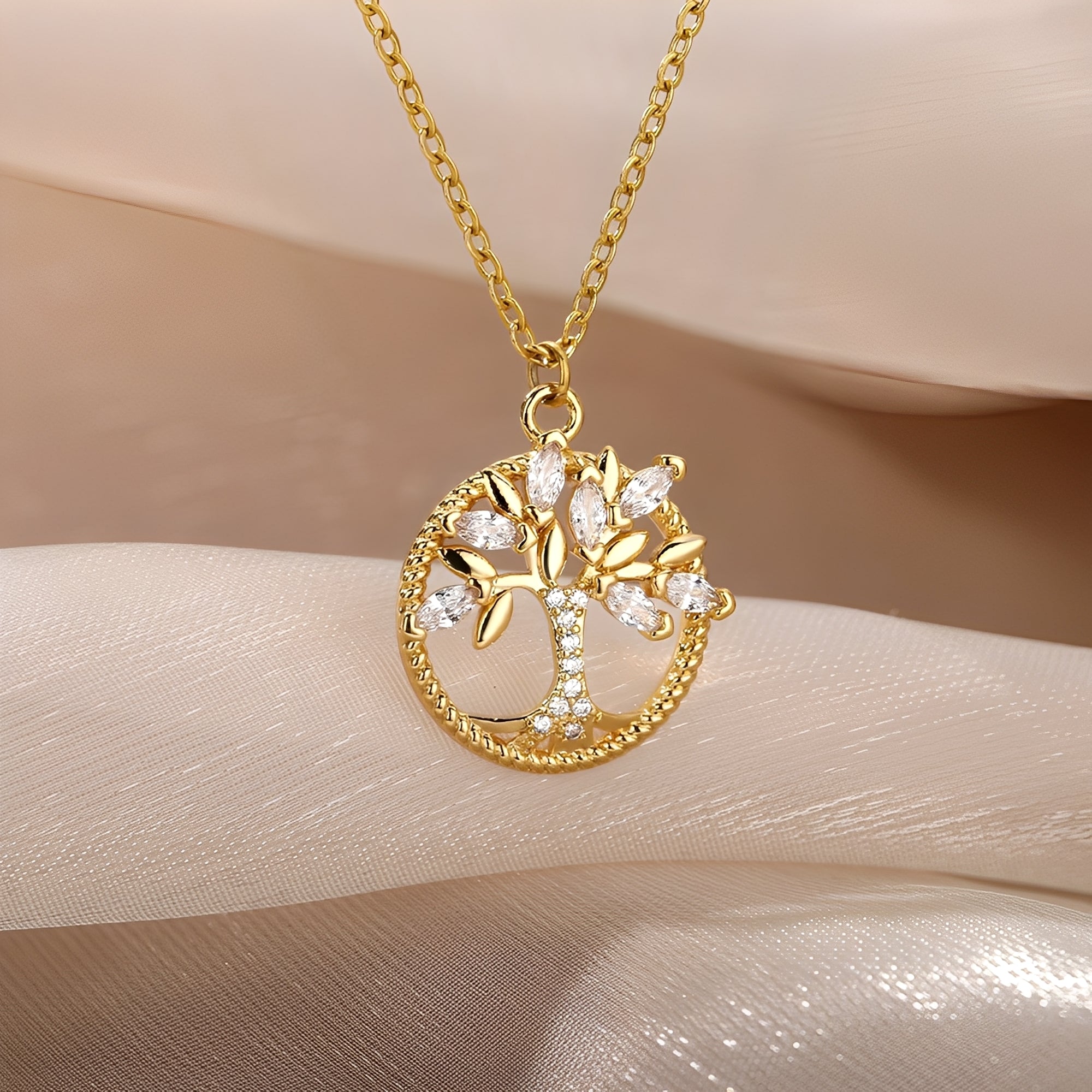 Toshi – Lebensbaum-Halskette aus Gold mit Zirkonia