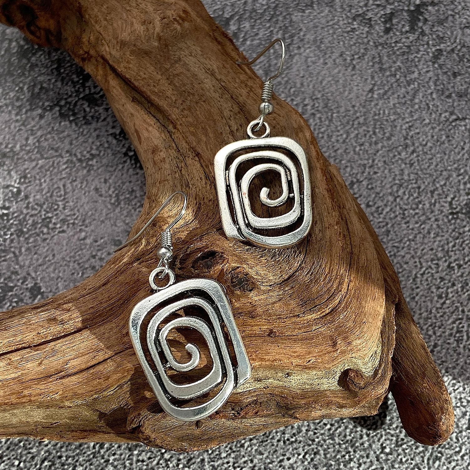 Eva – Retro-Spiralohrringe in Silber