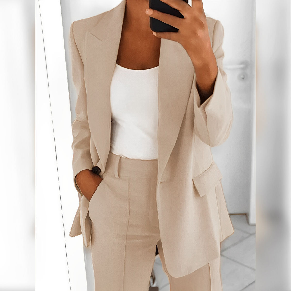 Mara – Eleganter Damenanzug