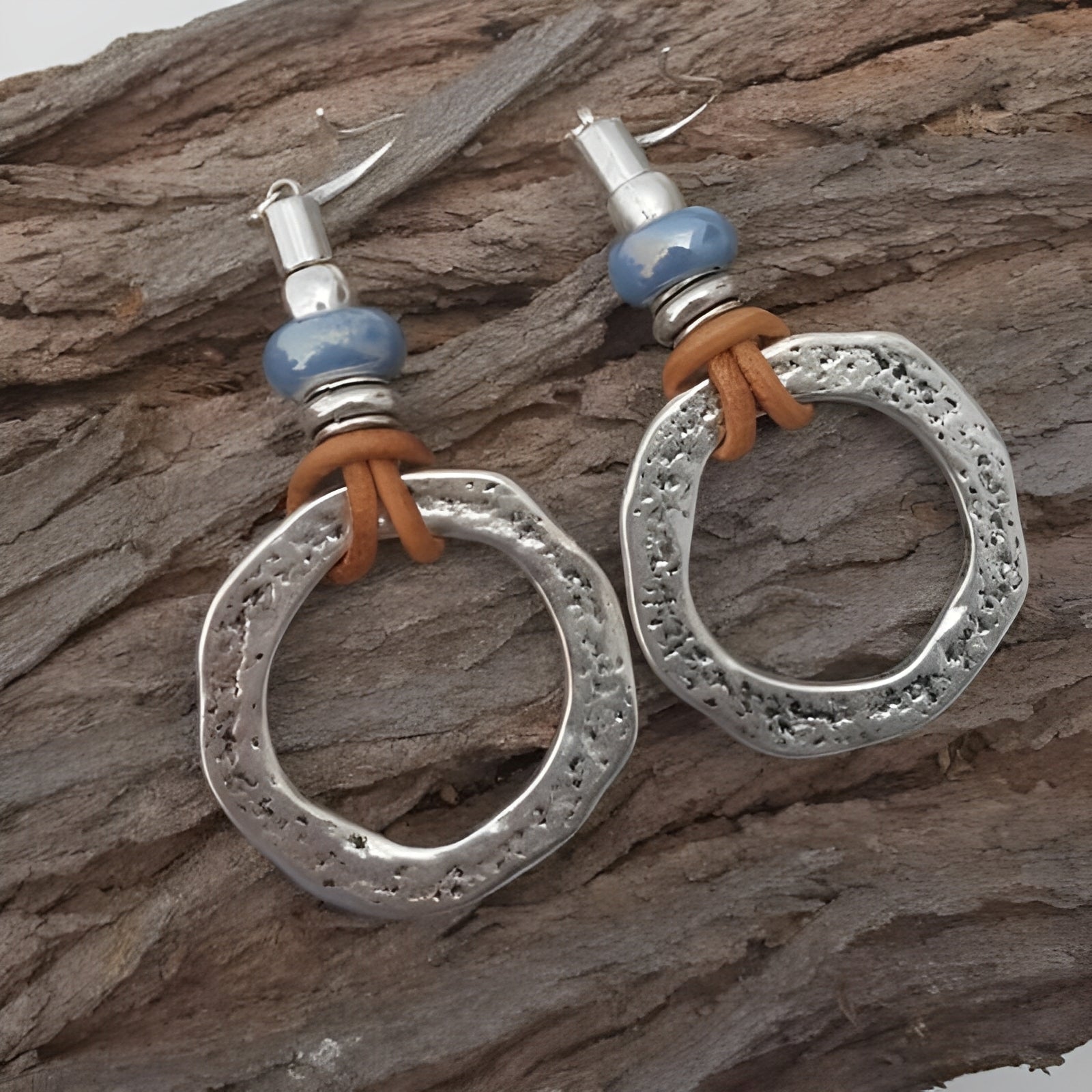 Mira – Silberne Kreisohringe im Boho-Vintage-Stil