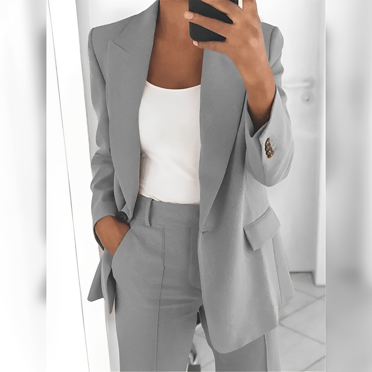 Mara – Eleganter Damenanzug