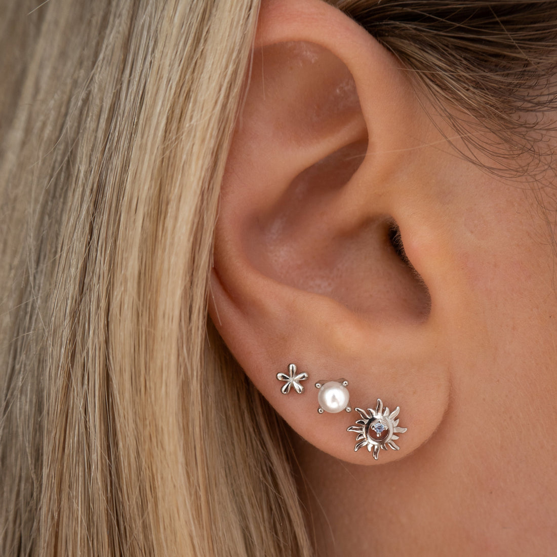 Mini-Blumen-Ohrringe aus Sterlingsilber