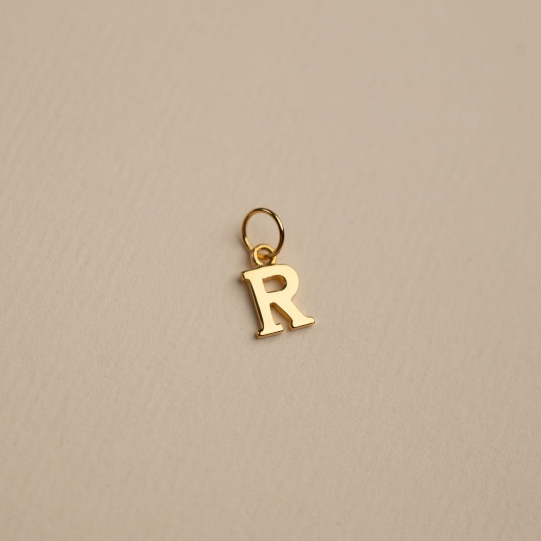 Sabrina - Anhänger mit Buchstaben aus Gold