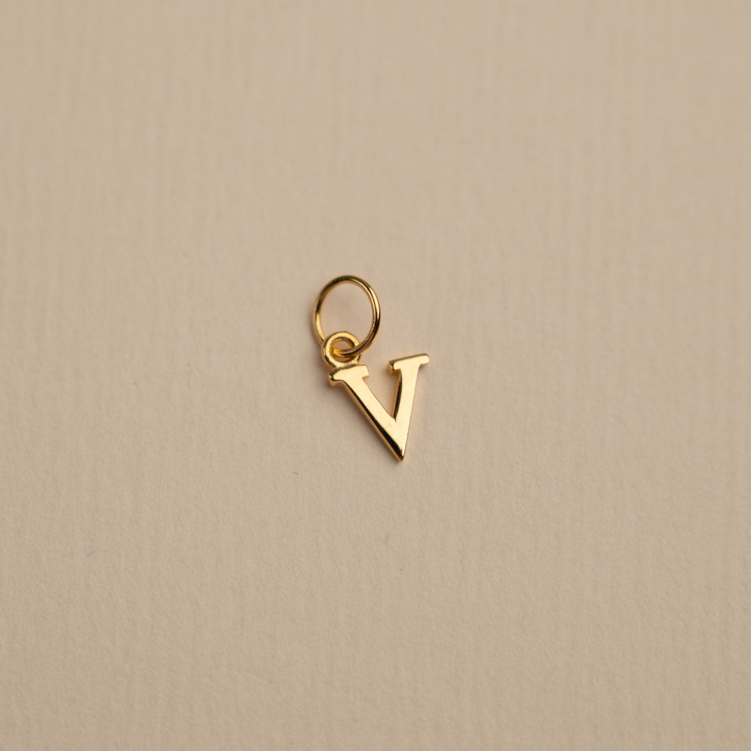 Sabrina - Anhänger mit Buchstaben aus Gold